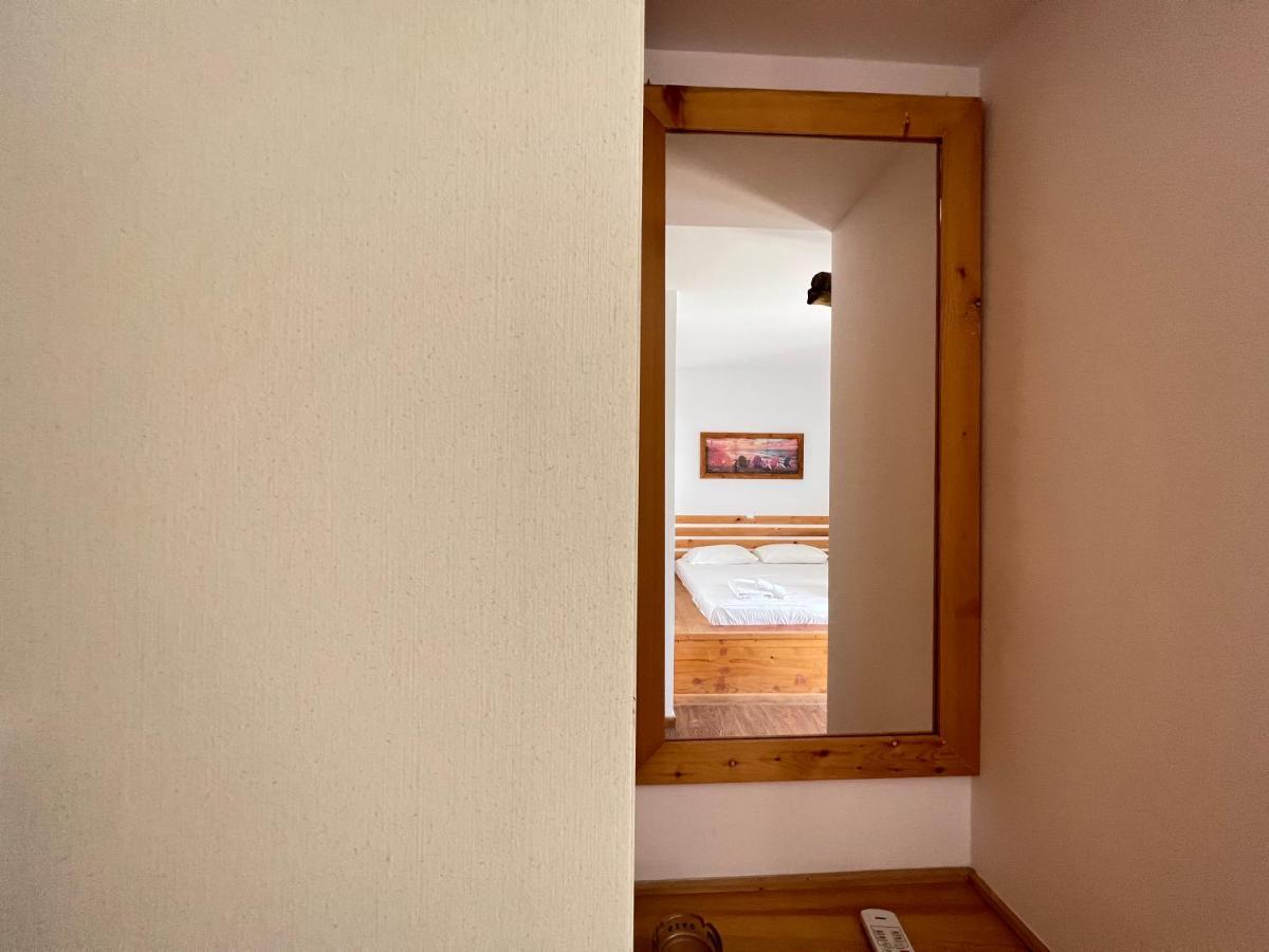 Argileos Apartment Himare Bagian luar foto