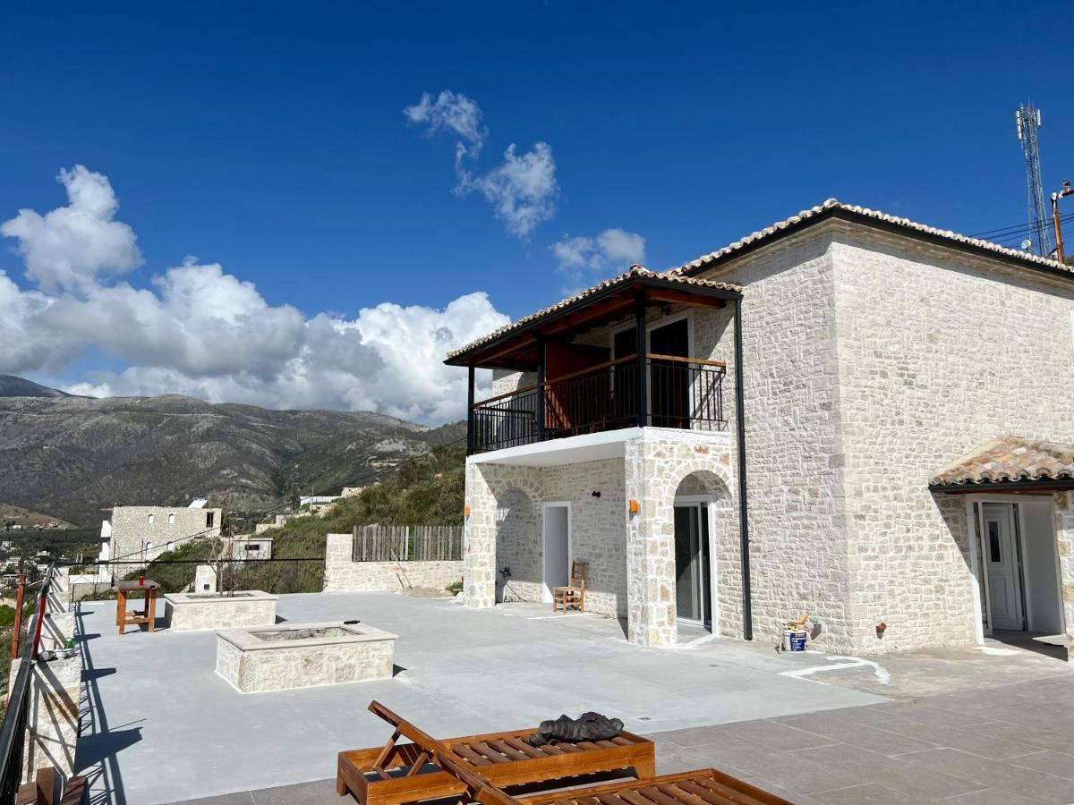 Argileos Apartment Himare Bagian luar foto
