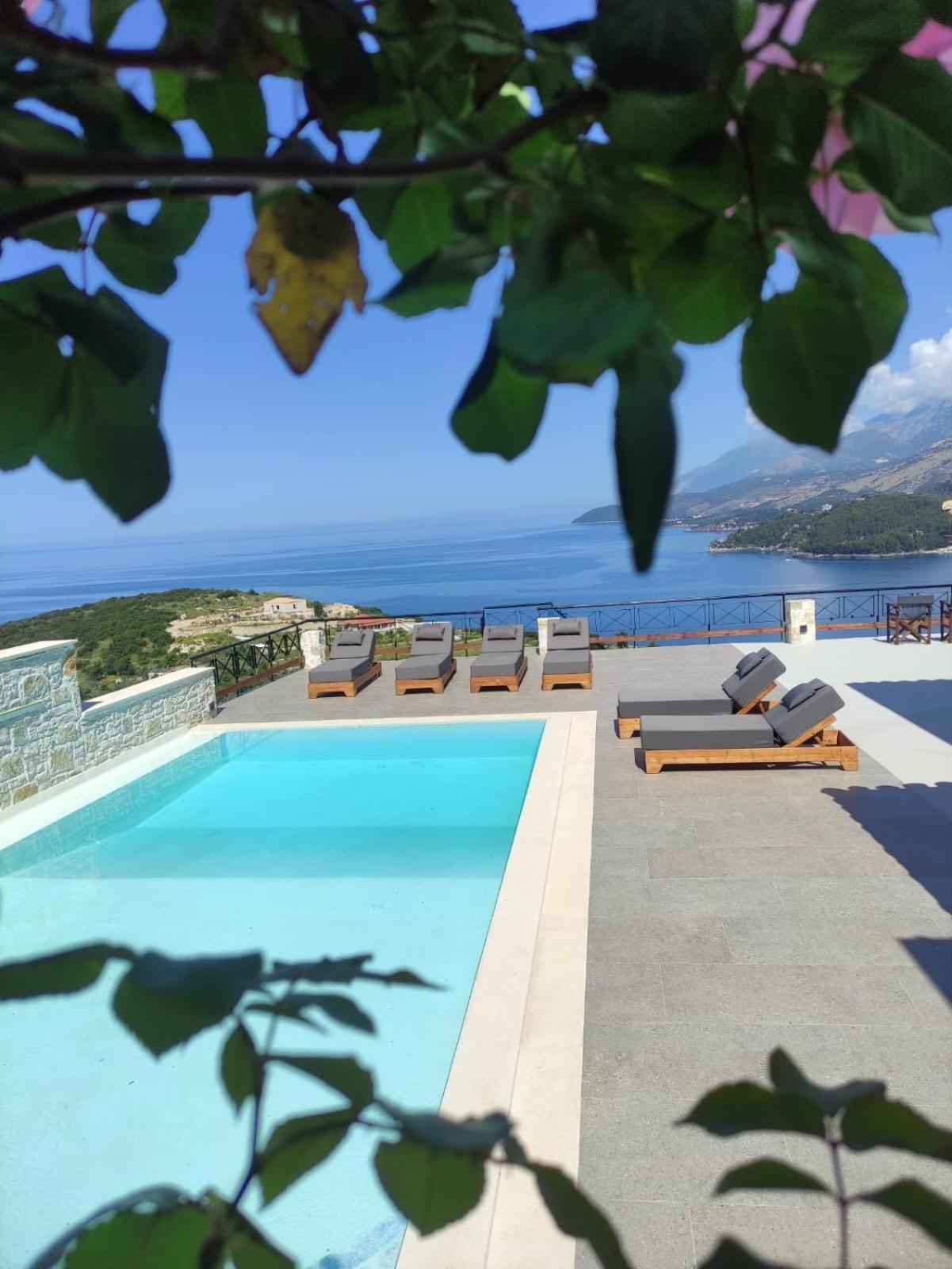 Argileos Apartment Himare Bagian luar foto