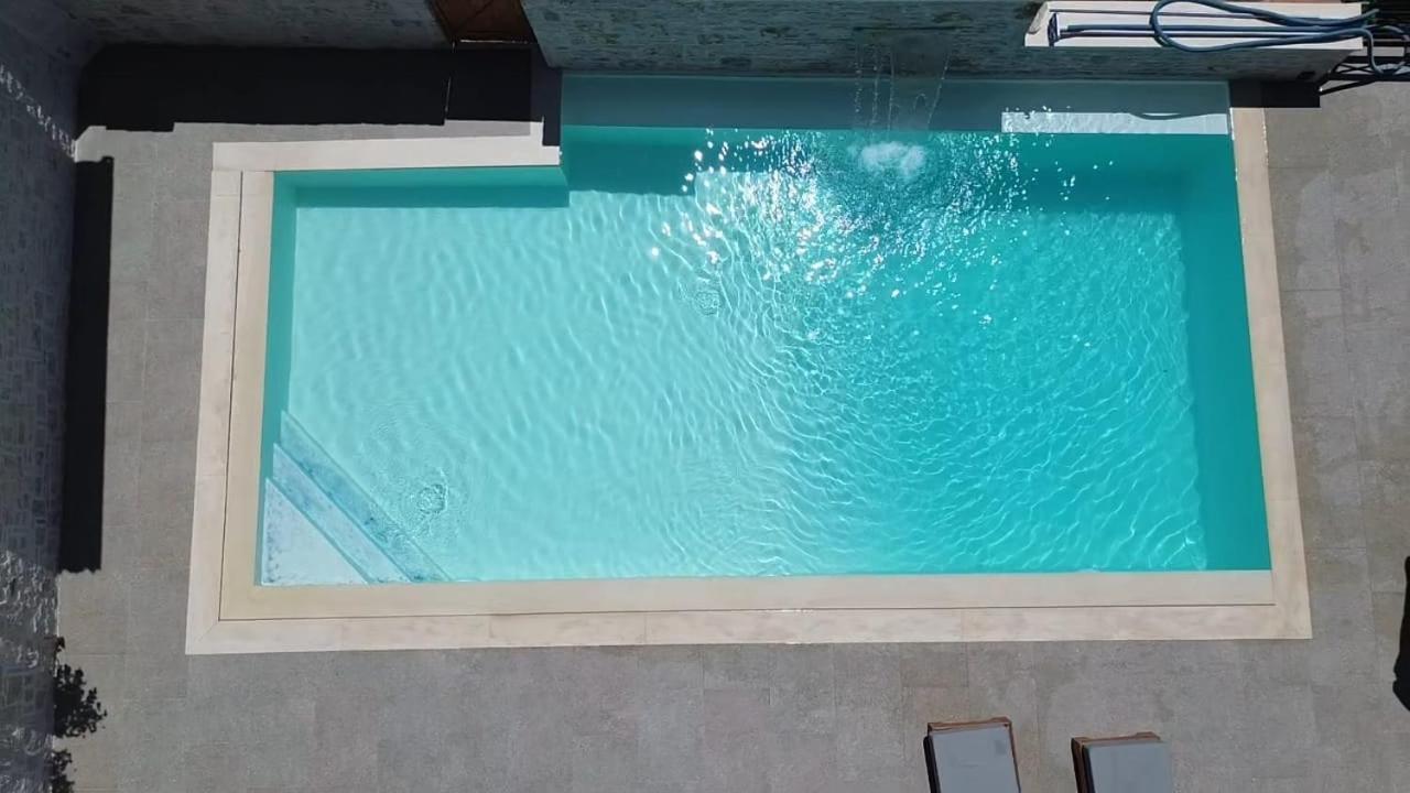 Argileos Apartment Himare Bagian luar foto