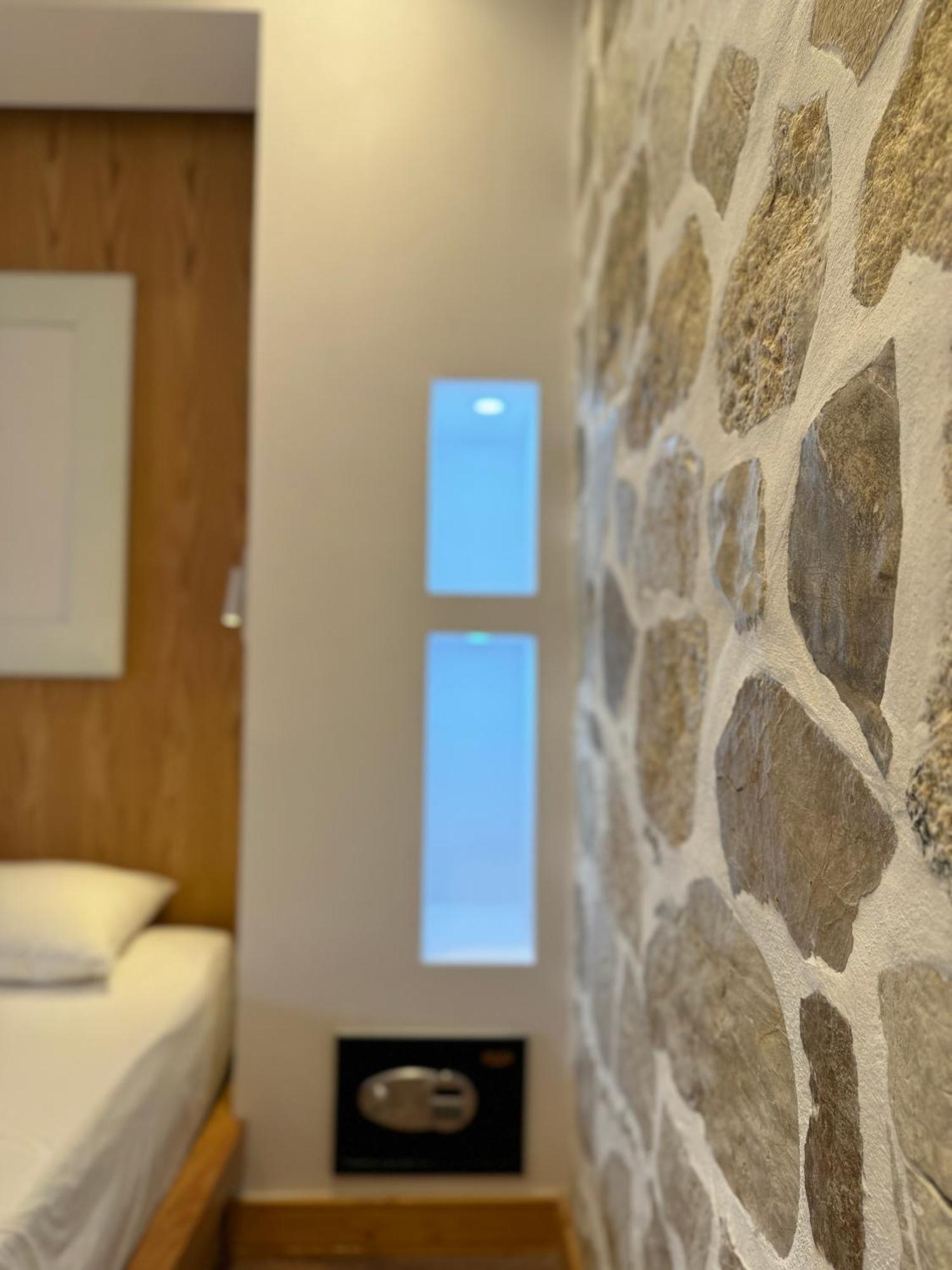 Argileos Apartment Himare Bagian luar foto