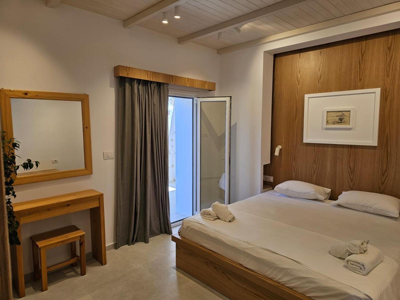 Argileos Apartment Himare Bagian luar foto
