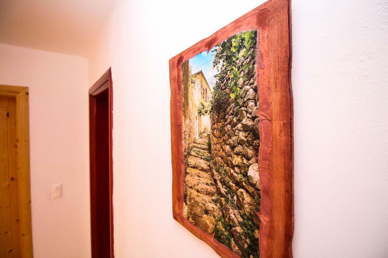 Argileos Apartment Himare Bagian luar foto